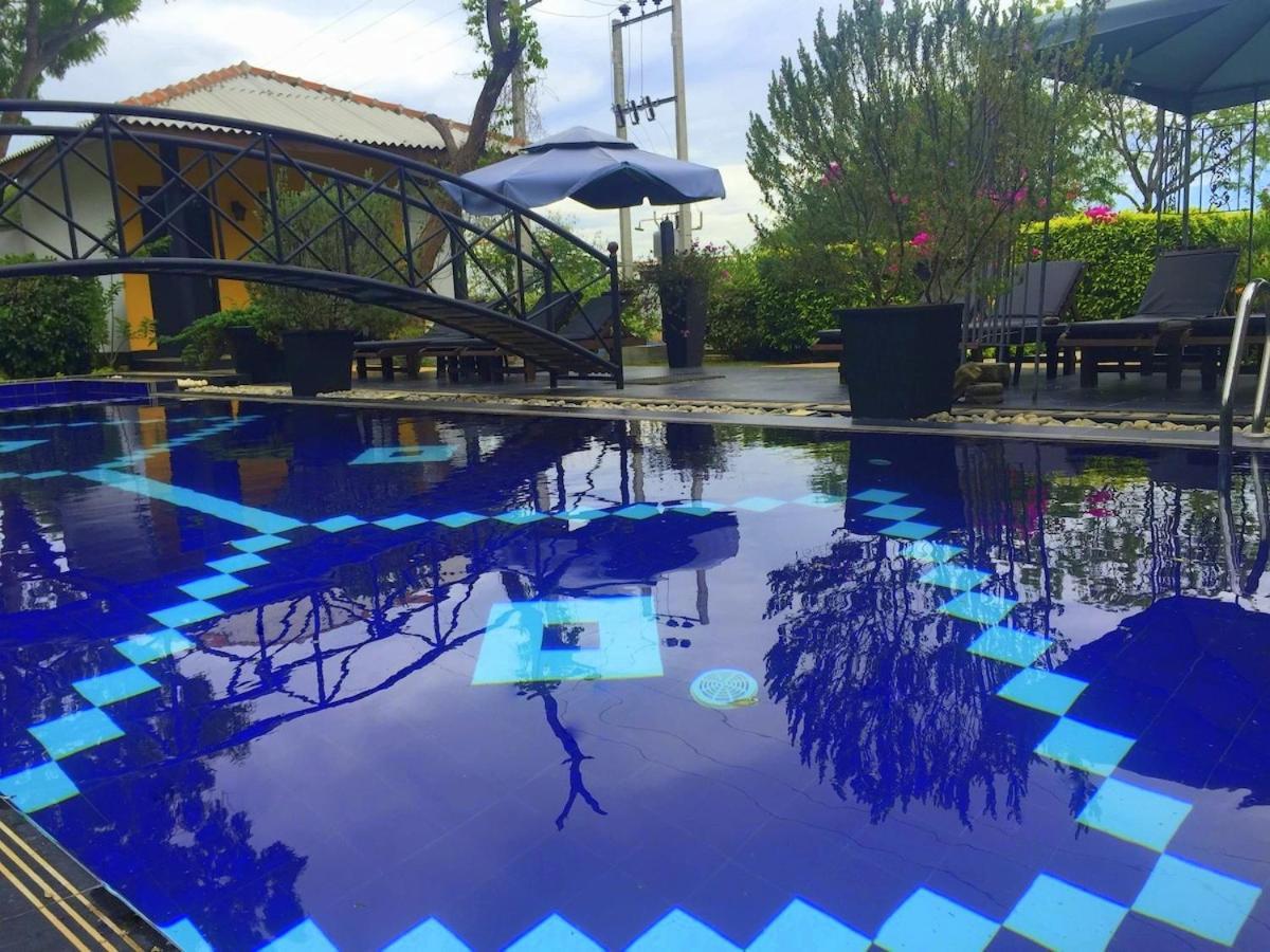 Flower Garden Lake Resort Tissamaharama Bagian luar foto